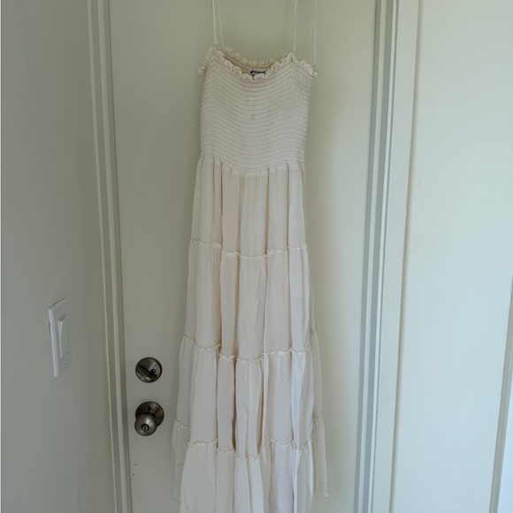 Reformation Cream Ruffled Dress - Picture 2 of 6